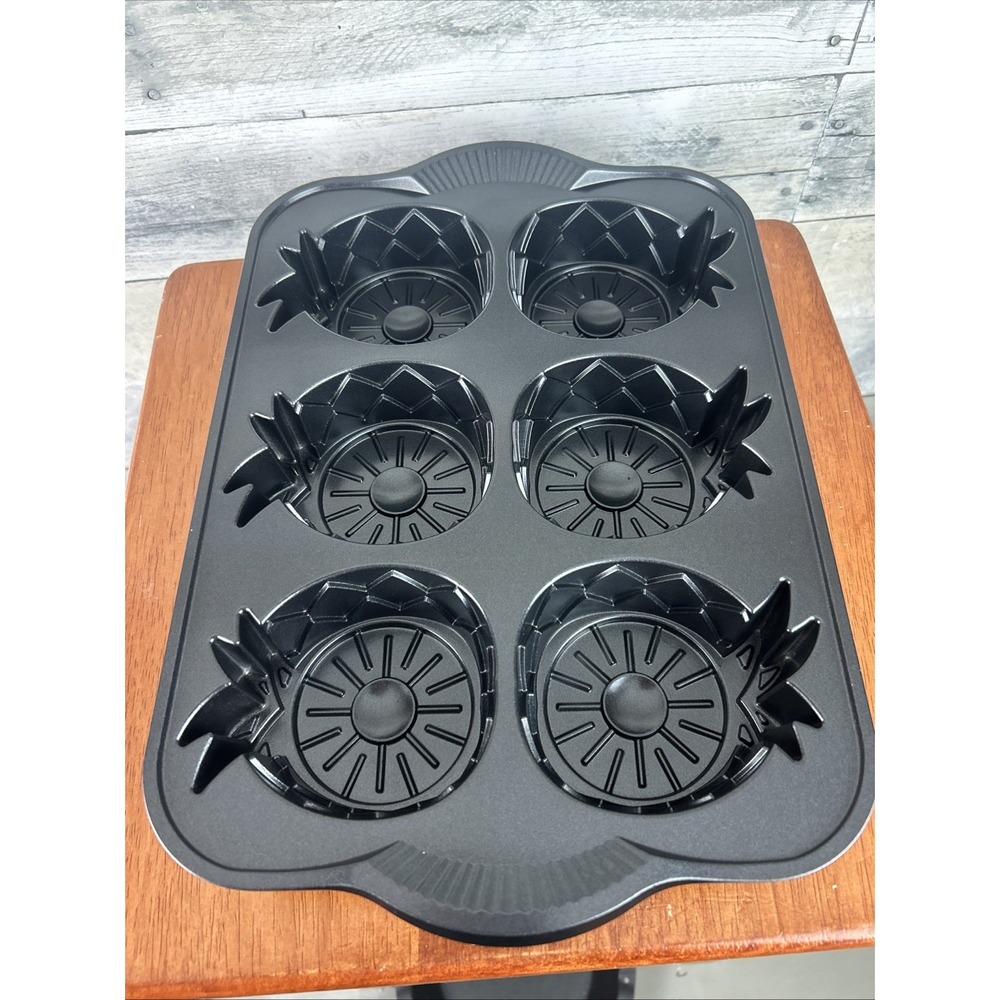 Nordic Ware Pineapple Upside Down Mini Cake Pan 6 Individual Cakes 14" 5 Cup USA - Picture 5 of 6